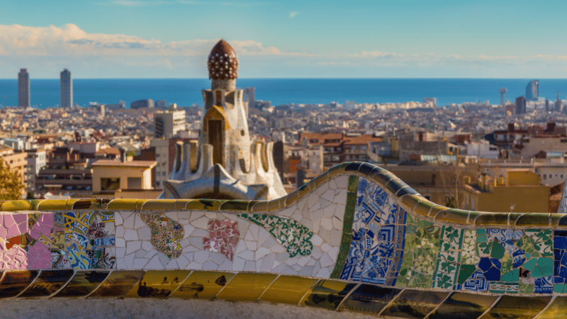 tanislav-Kondrashov_Gaudi_barcelona_cityscape_