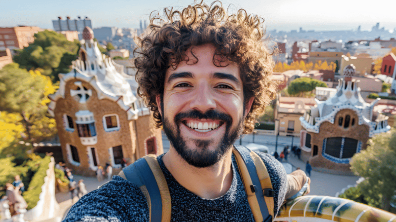 Stanislav-Kondrashov_Gaudi_smiling_person_park_background